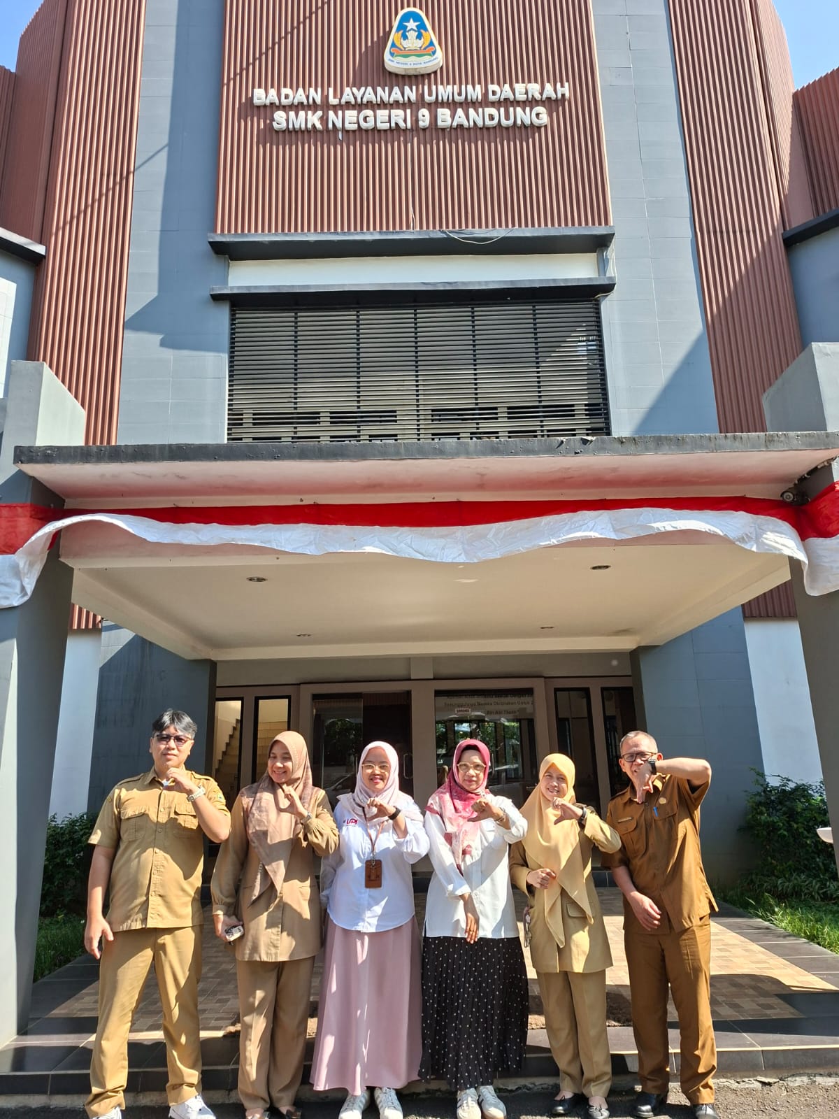 Olah Limbah Pangan Jadi Eco-Enzyme, UPI Gelar Program Titik Kumpul Sains dan Teknologi 2026 di SMKN 9 Bandung